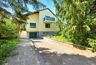 SPACIOUS PROPERTY WITH GARDEN, TERRACES, & GARAGES - HOME OFFICE AND LIVING UNDER ONE ROOF!