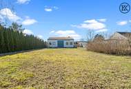 Charmantes Bauernhaus mit großem Grundstück, langgezogenem Hof, 2 Wohnungen und einem Swimmingpool