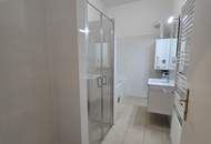 Elegante unbefristete hofseitige 2 Zimmer - Altbauwohnung mit moderner Ausstattung - in 1070, Halbgasse nahe Westbahnhof & Mariahilfer Straße