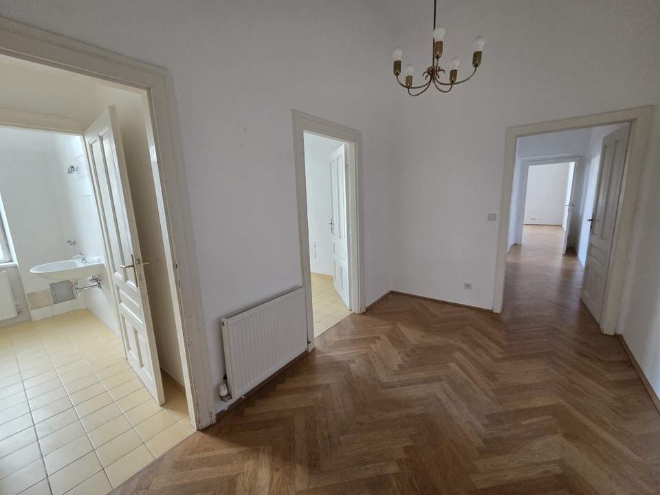 Charmante 2-Zimmer-Wohnung nächst Rudolfinerhaus mit Potenzial!