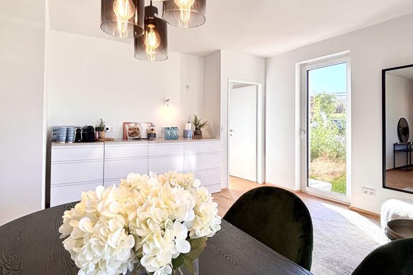 ERSTBEZUG! Durchdacht geplante 2-Zimmer-Wohnung mit Garten | Terrasse | Privatsphäre, Wohnung-miete, 879,00,€, 2700 Wiener Neustadt(Stadt)