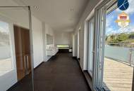 Großzügiges Penthouse mit Garten und Schwimmteich