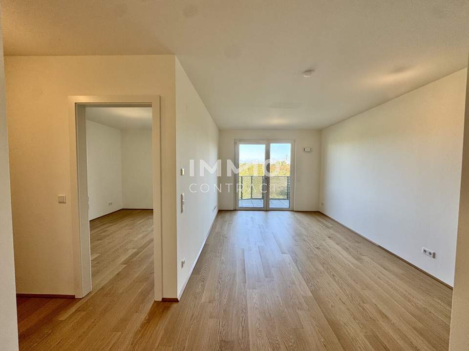 Hirschfeld: Neu und provisionsfrei! 2-Zimmer-Schnäppchen mit Balkon