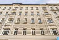 Eleganter Altbau mit modernem Penthouse-Dachausbau