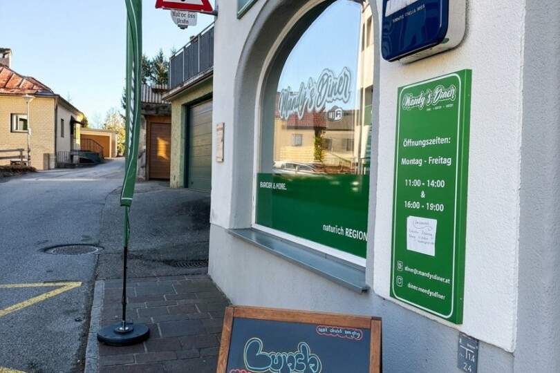 Geschäftslokal bzw. Gastro im Zentrum von Straßwalchen, Gewerbeobjekt-miete, 686,67,€, 5204 Salzburg-Umgebung