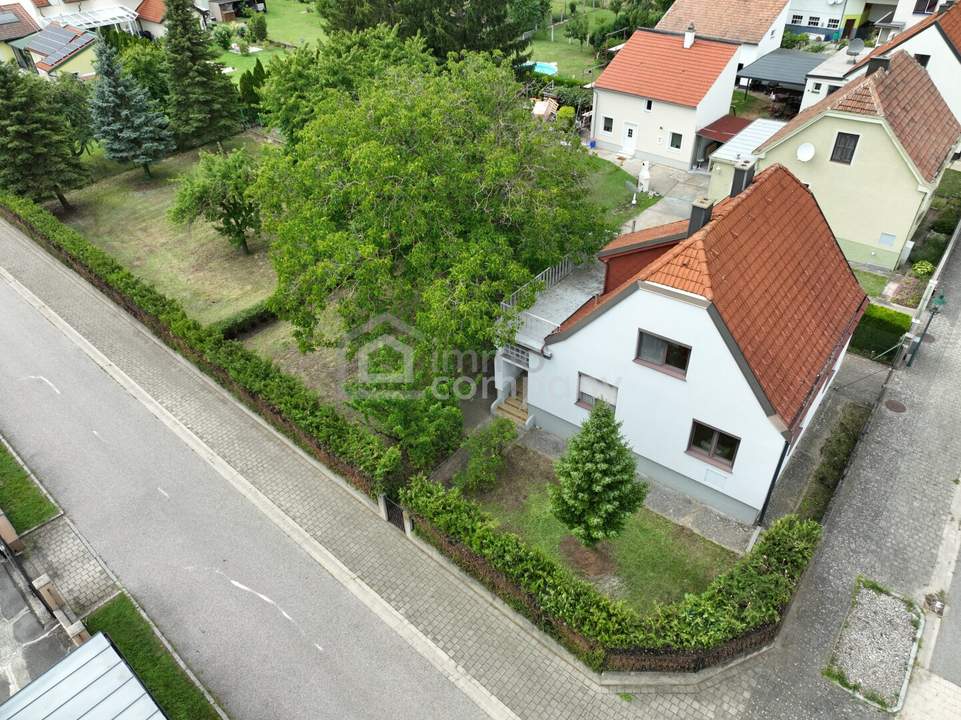 Renovierungsbedürftiges Haus mit Grünblick in Trautmannsdorf/Leitha zu verkaufen!