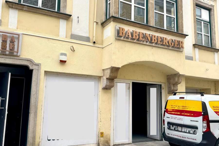 ++ NEU ++ Geschäftslokal, Wohnungen &amp; großes Potenzial, Gewerbeobjekt-kauf, 674.000,€, 2700 Wiener Neustadt(Stadt)