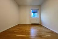 Sehr schöne-Helle 3-Zimmer-Wohnung in ruhiger Lage