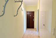 Südstadt: helle 2-Zimmer-Wohnung mit Loggia