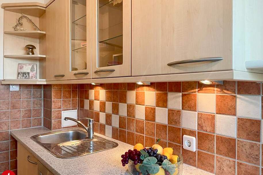 Freundliche Dachgeschoßwohnung mit Weitblick – WG geeignet!, Wohnung-miete, 773,87,€, 2320 Bruck an der Leitha