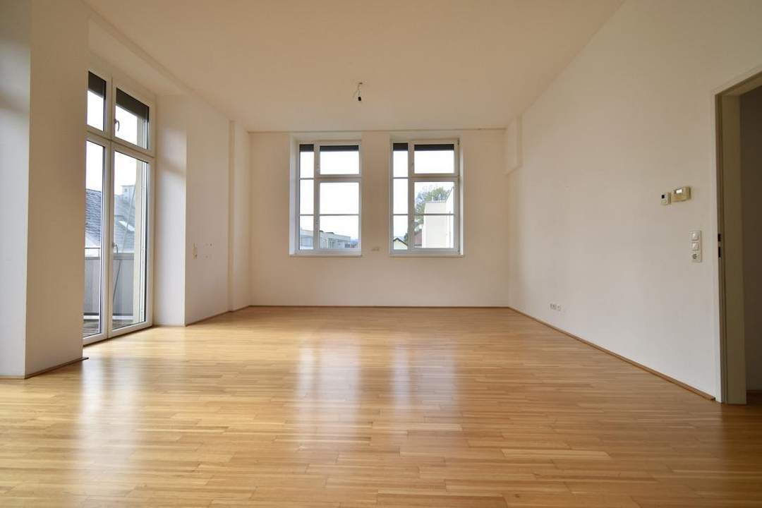 Wohnen im Zentrum von Steyr – hochwertige 4-Zimmer Wohnung mit Küche, Balkon und zwei TG-Stellplätzen!