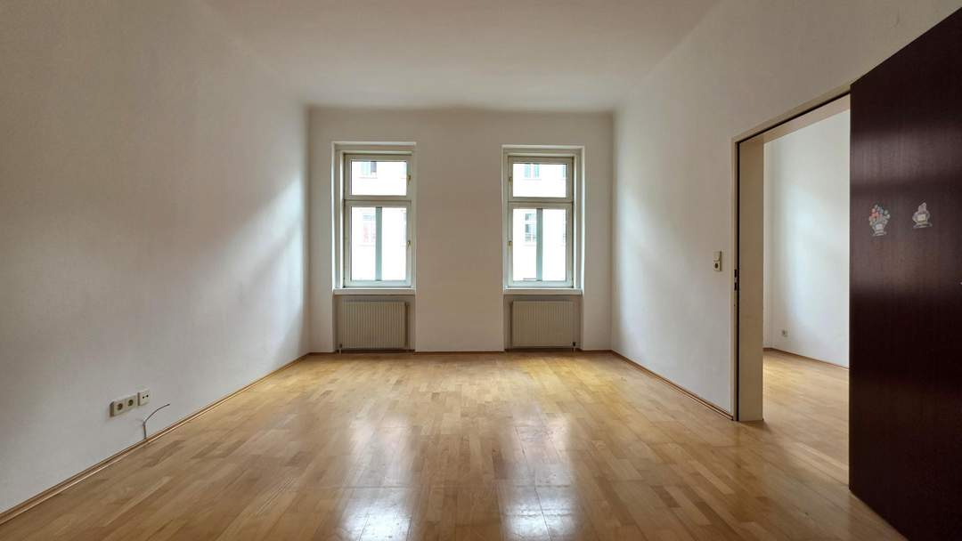 Sanierungsbedürftige 2,5 Zimmer Altbauwohnung ++ Nähe Haydnpark und 5. Bezirk
