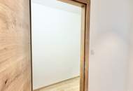 Traumhafte, vollrenovierte Dachgeschoßwohnung in Ruhelage *inkl. HEIZKOSTEN*