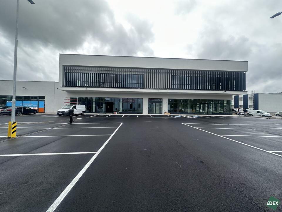 ERSTBEZUG | Modernes Büro direkt beim Auhof-Center