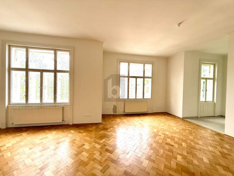 ALTBAUTRAUM - GENERALSANIERTE VILLENETAGE