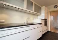 Lichtdurchflutete 4-Zimmer-Wohnung mit Balkon, Loggien & Fernblick