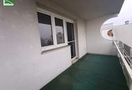 UNBEFRISTET! Geräumige Genossenschaftswohnung mit Loggia mit Hofblick!