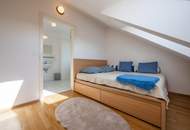 Elegante Villa im Landhausstil mit Riesengarage