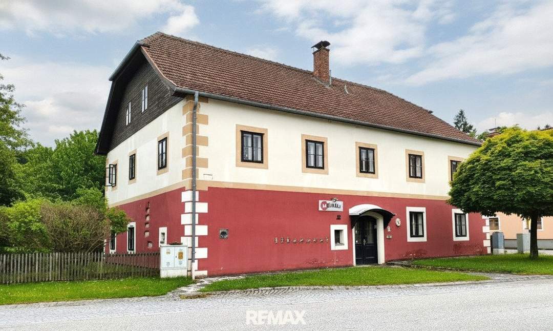 Historisches Landhaus in Niedernondorf Garage & Garten