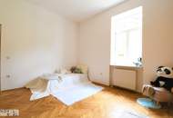 Gepflegter Jugendstilaltbau mit Nebengebäude auf großem Grundstück mit Swimmingpool in Berndorf