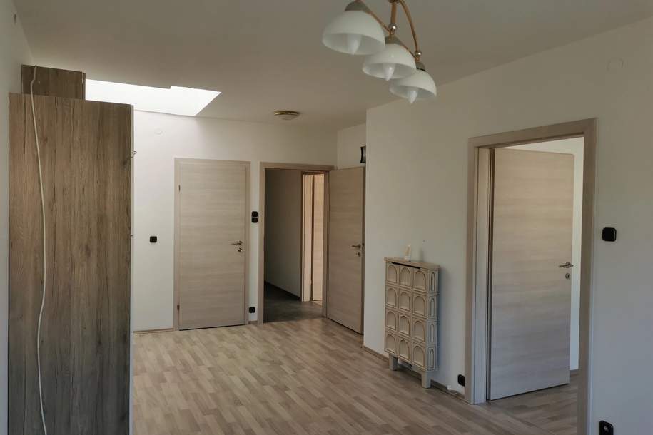 Modernisierte 2-Zimmer-Wohnung mit großer Terrasse in Feldkirchen (Provisionsfrei), Wohnung-kauf, 120.000,€, 9560 Feldkirchen