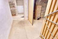 Ein Altbau, der verzaubert! Umfangreich und hochwertig sanierte Wohnschönheit mit großem Balkon und effizienter Erdwärme! Viel Privatsphäre + Viel Raum + Viel Grün!