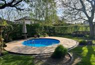Charmantes Einfamilienhaus mit Wintergarten, Pool und Photovoltaik