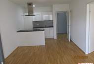 Schönes Wohnen in einer zwei Zimmer Wohnung mit ruhigem Balkon im Hof