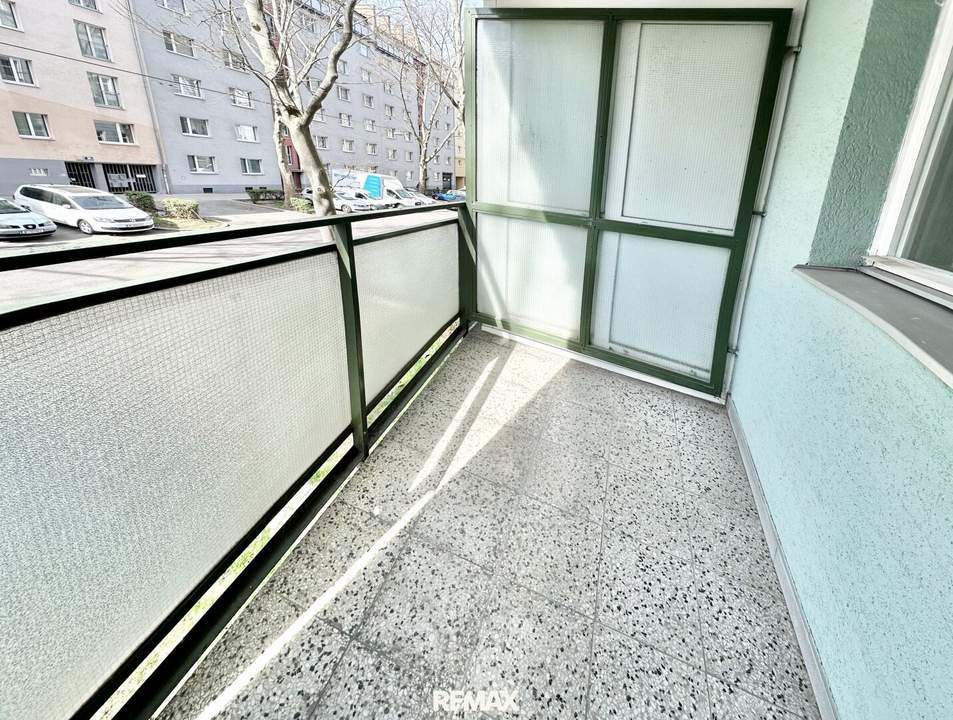 2 x Loggia, vielfältige perfekte Infrastruktur, viele Zimmer!