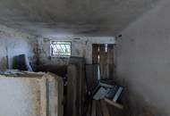 Suchen Sie ein neues Zuhause für sich und Ihre Tiere? Dieses renovierte Bauernhaus mit Nebengebäude und großem Grundstück wartet auf Sie!