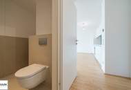 Helle 2 Zimmer Dachgeschosswohnung mit hofseitiger Terrasse - Abendsonne auf der eigenen Terrasse genießen! // ab 02/26 **VIDEO**