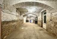 URBANER GARTENTRAUM nächst Schlossquadrat! Hofseitiger Drei-Zimmer-Erstbezug mit Terrasse und Eigengarten