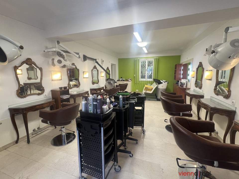 UNBEFRISTET - Vollausgestatteter Friseursalon mit Kundenstock sucht Nachfolger - IN BETRIEB