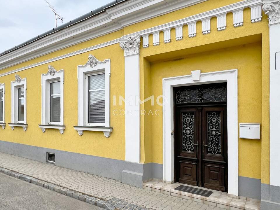 LANDHAUS mit Innenhof + GARTENPARZELLE in BW mit Garagengebäude