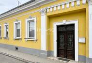 LANDHAUS mit Innenhof + GARTENPARZELLE in BW mit Garagengebäude