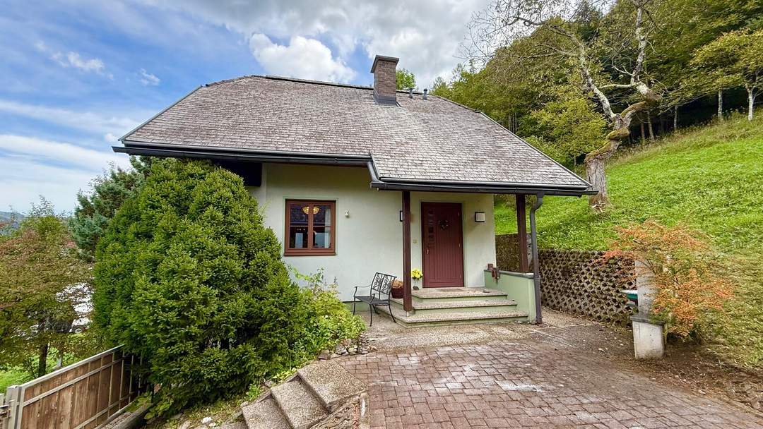 Feistritz im Rosental - idyllisches Häuschen für Singles oder Paare mit Nebengebäuden