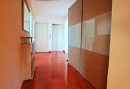 Gepflegte Familienwohnung mit Südloggia direkt bei U 1 Altes Landgut