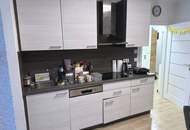 sanierte, helle Familienwohnung, Hofruhelage, exzellente Infrastruktur