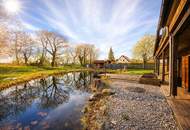 Wohnen am Stausee – Exklusive Villa mit Naturbadeteich