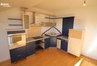 Dachgeschoss, 3 Zimmer, Terrasse, Einbauküche