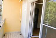 4-ZIMMER-WOHNUNG mit BALKON - ruhige &amp; zentrumsnahe Lage