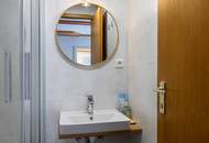 MIETE - Helle 2 Zimmerwohnung mit Balkon inkl. Betriebskosten - in Virgen