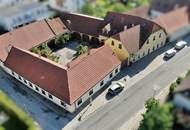 Tradititioneller Vierkanthof mit 2 Wohnhäusern, Heurigenlokal & Hofladen Nähe Stift Göttweig bei Krems