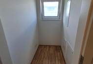 Sehr helle 2-Zimmer-Wohnung mit überdachter Terrasse