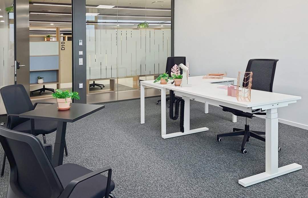 # Neu - Modern - Flexibel # CoWorking-Place / Cube-Office / Private-Office ab 9 m²