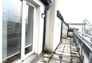 SONNIGE DACHGESCHOSS-MAISONETTE NAHE HANUSCH KRANKENHAUS