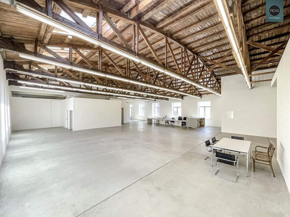 Atemberaubendes Loft in der Brotfabrik Wien mit toller Raumhöhe, herrlicher Terrasse und Stellplatz!