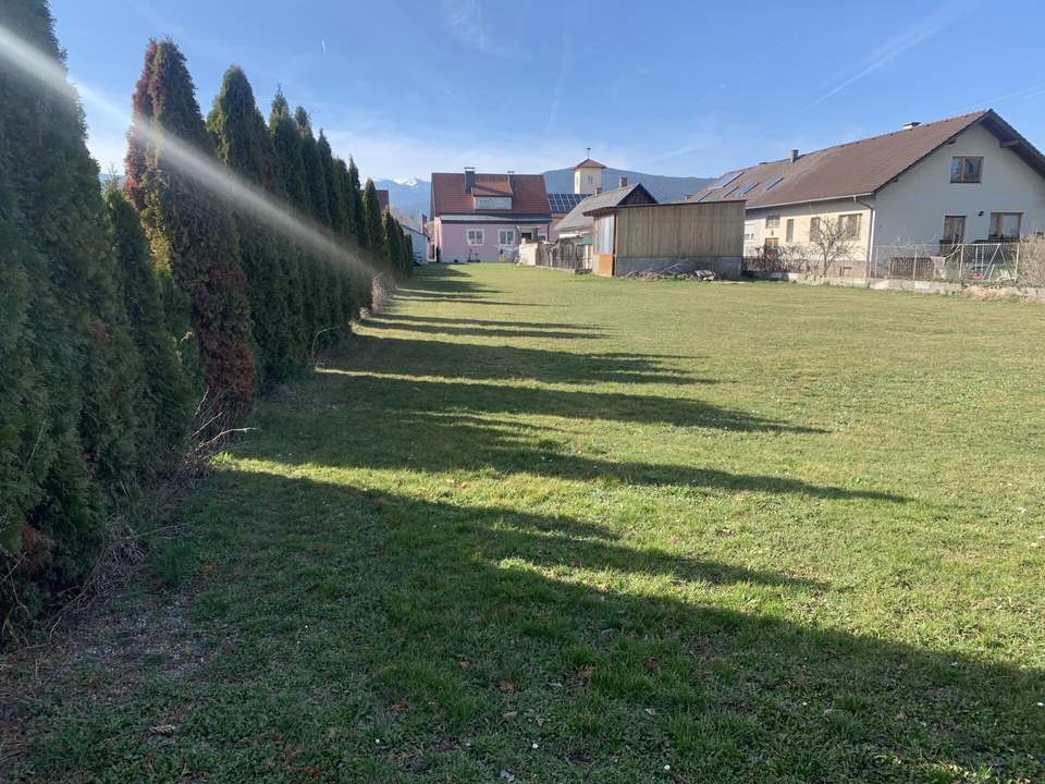 Tolles Baugrundstück mit Einfamilienhaus! Perfekt für Bauträger!