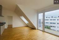 / BALKON / 3 ZIMMER / 2 BÄDER / MODERNE ANLAGE / U-BAHN NÄHE