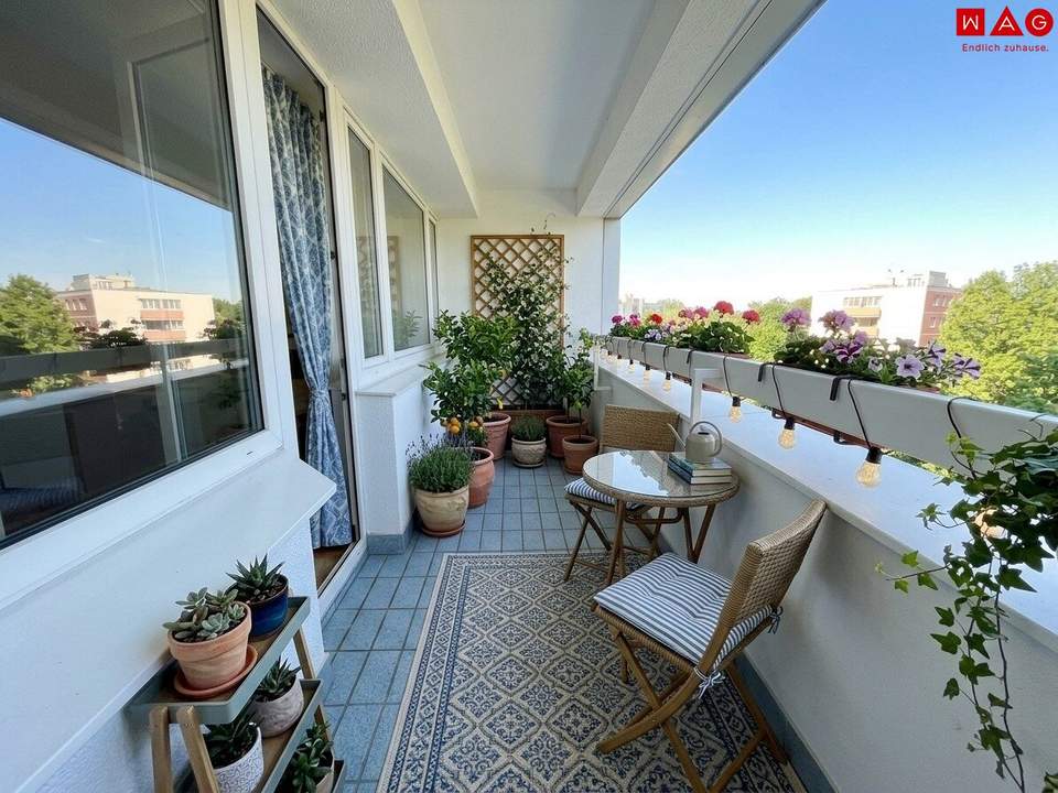 Sehr einladende, großzügige 2-Raum-Wohnung mit Loggia! Im Stadtteil Niedernhart/Spallerhof direkt neben dem Vital- und Einkaufszentrum Muldenstraße!